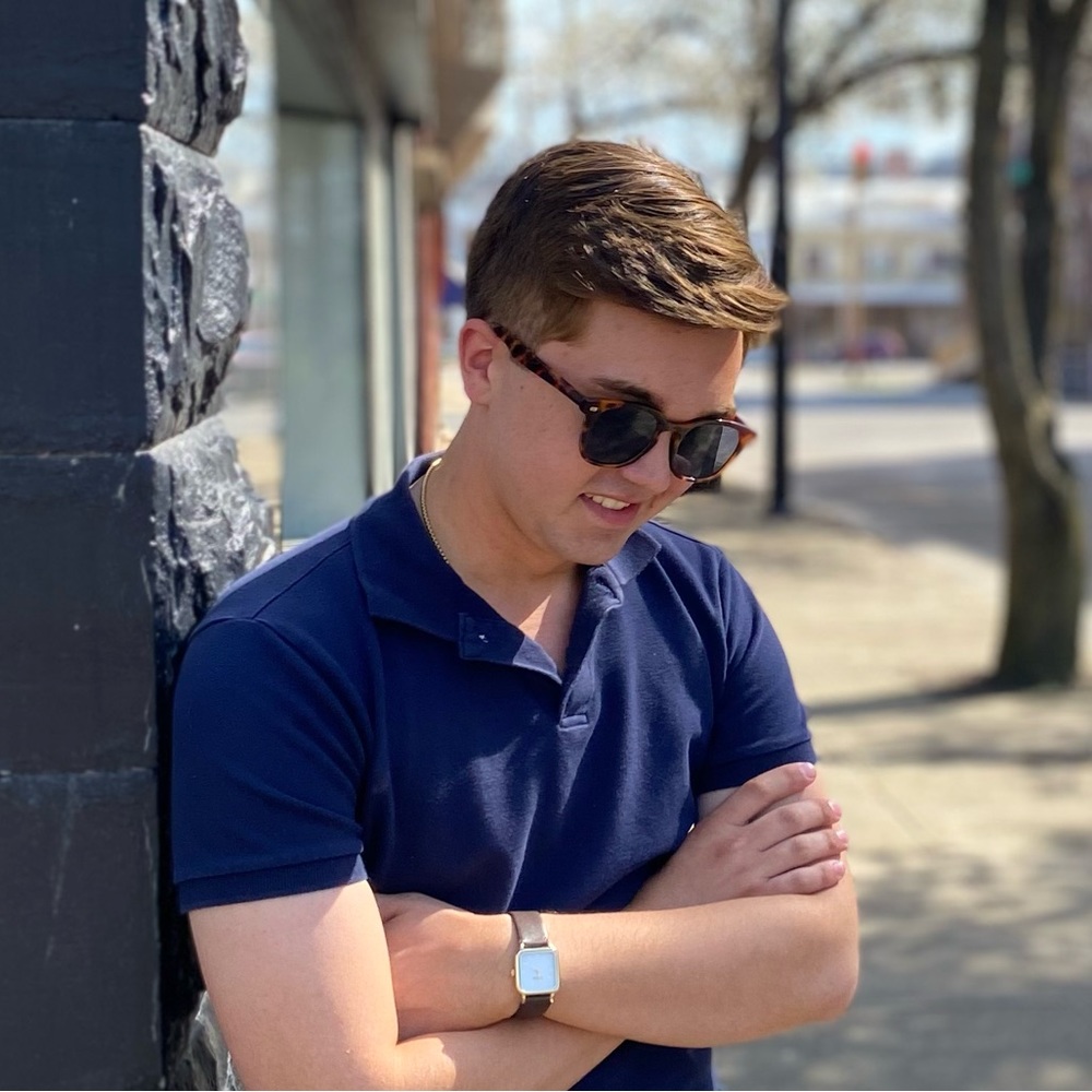 Meet your Posher, Gavin